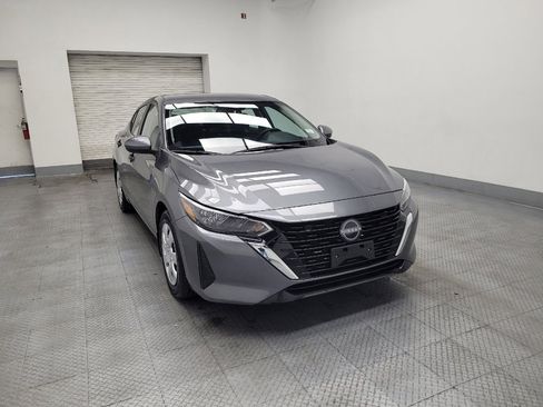 Used 2025 Nissan Sentra S FWD image 13