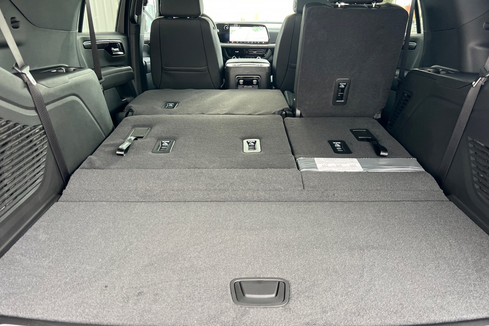 New 2027 Chevrolet Tahoe LT w/ Sun And Tow Package AWD/4WD image 13