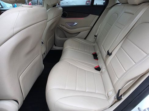 Used 2022 Mercedes-Benz GLC 300 GLC 300 image 18