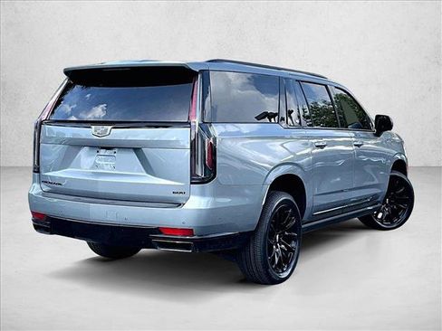 Used 2024 Cadillac Escalade ESV Sport Platinum w/ LPO, ONYX Package AWD/4WD image 2