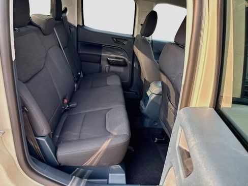 Certified 2025 Ford Maverick XL FWD image 33