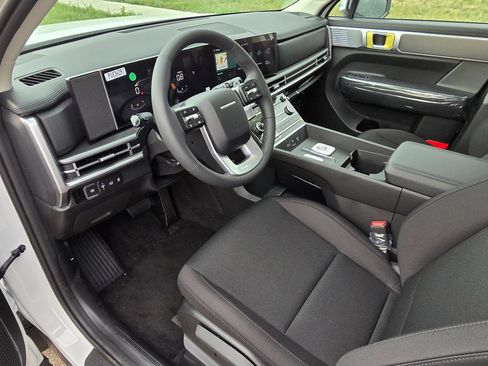 New 2025 Hyundai Santa Fe SE image 23