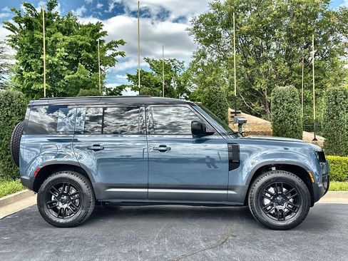 Used 2026 Land Rover Defender 110 S AWD/4WD image 6