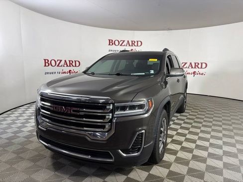 Used 2020 GMC Acadia SLE w/ Driver Convenience Package FWD image 4