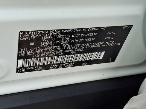 Used 2022 Toyota RAV4 LE image 25