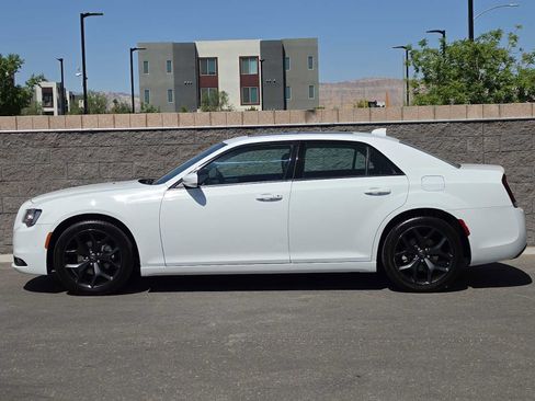 Used 2023 Chrysler 300 S RWD image 6