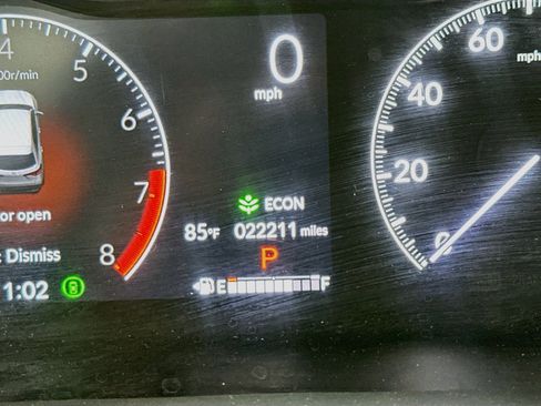 Used 2025 Honda HR-V LX image 18