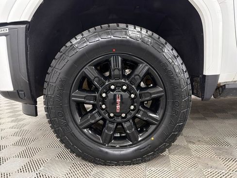 Used 2024 GMC Sierra 2500 AT4 w/ AT4 Premium Plus Package image 14