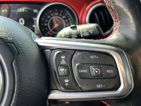 Used 2021 Jeep Wrangler Unlimited Rubicon image 22