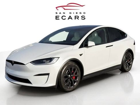 Used 2023 Tesla Model X Plaid image 1