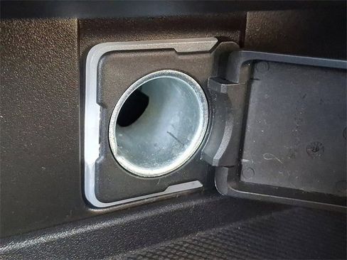 Certified 2022 Chevrolet Tahoe LT w/ LT Signature Package image 27