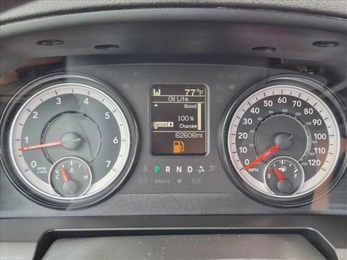 Used 2022 RAM 1500 Classic SLT AWD/4WD image 10