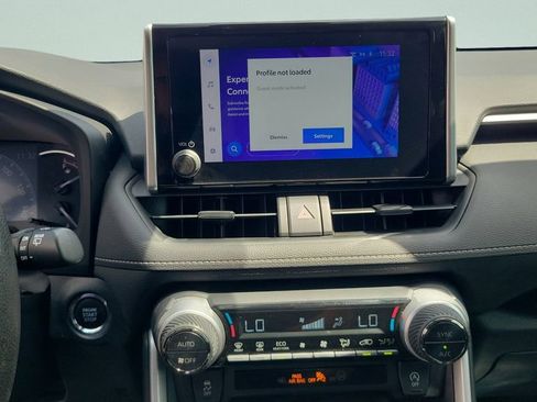 Used 2023 Toyota RAV4 XLE w/ Convenience Package FWD image 22