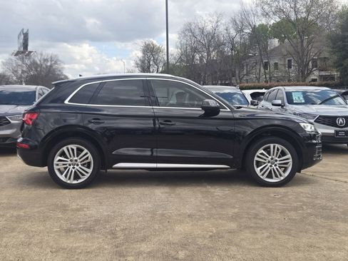 Used 2019 Audi Q5 2.0T Premium Plus w/ Premium Plus Package image 7