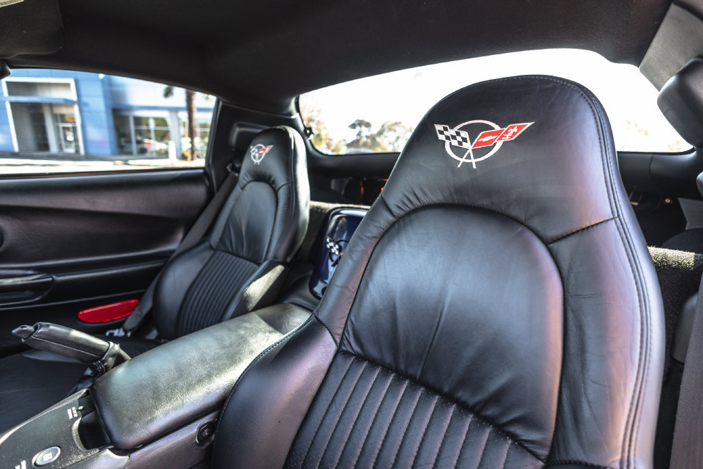 Used 2004 Chevrolet Corvette Z06 w/ Z06 Preferred Equipment Group RWD image 22