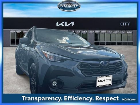 Used 2024 Subaru Crosstrek 2.0i Premium AWD/4WD image 1