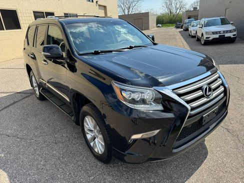 Used 2016 Lexus GX 460 w/ Premium Package AWD/4WD image 13
