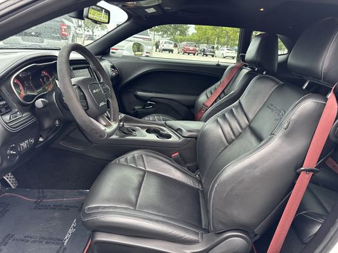 Used 2023 Dodge Challenger SRT Hellcat RWD image 15