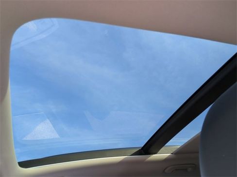 Used 2024 Kia Sorento X-Line EX image 18