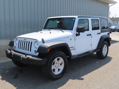 Used 2018 Jeep Wrangler Unlimited Sport S AWD/4WD image 4
