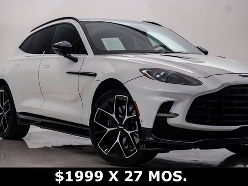 Used 2025 Aston Martin DBX 707 image 2