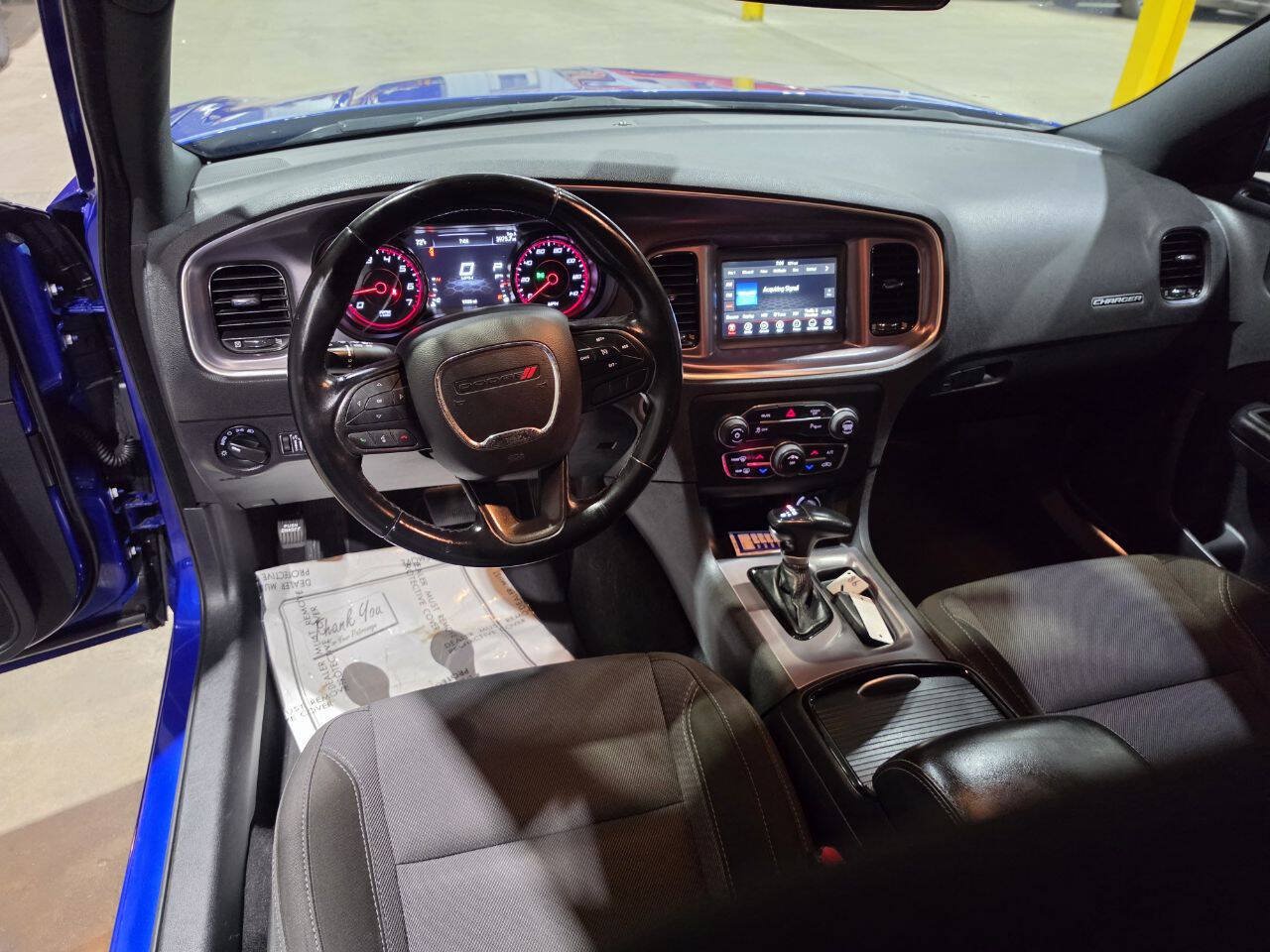 Used 2020 Dodge Charger SXT w/ Blacktop Package RWD image 31