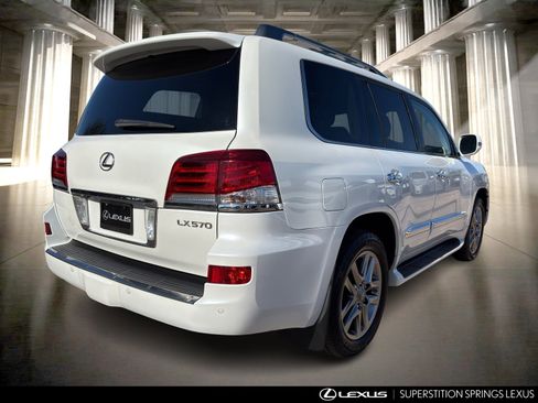 Used 2015 Lexus LX 570 4WD image 4