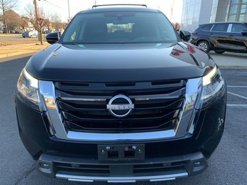Used 2023 Nissan Pathfinder SL image 10