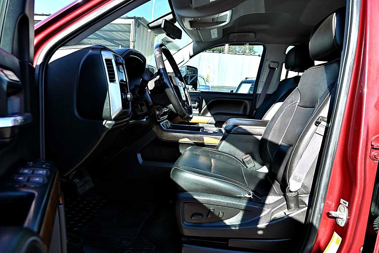 Used 2016 Chevrolet Silverado 1500 LTZ w/ LTZ Plus Package RWD image 13