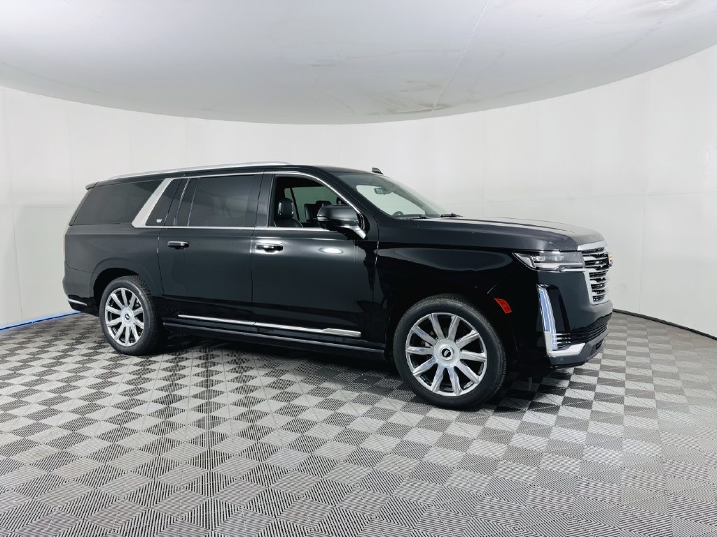 Used 2023 Cadillac Escalade ESV Premium Luxury Platinum w/ Heavy-Duty Trailer Package AWD/4WD image 2