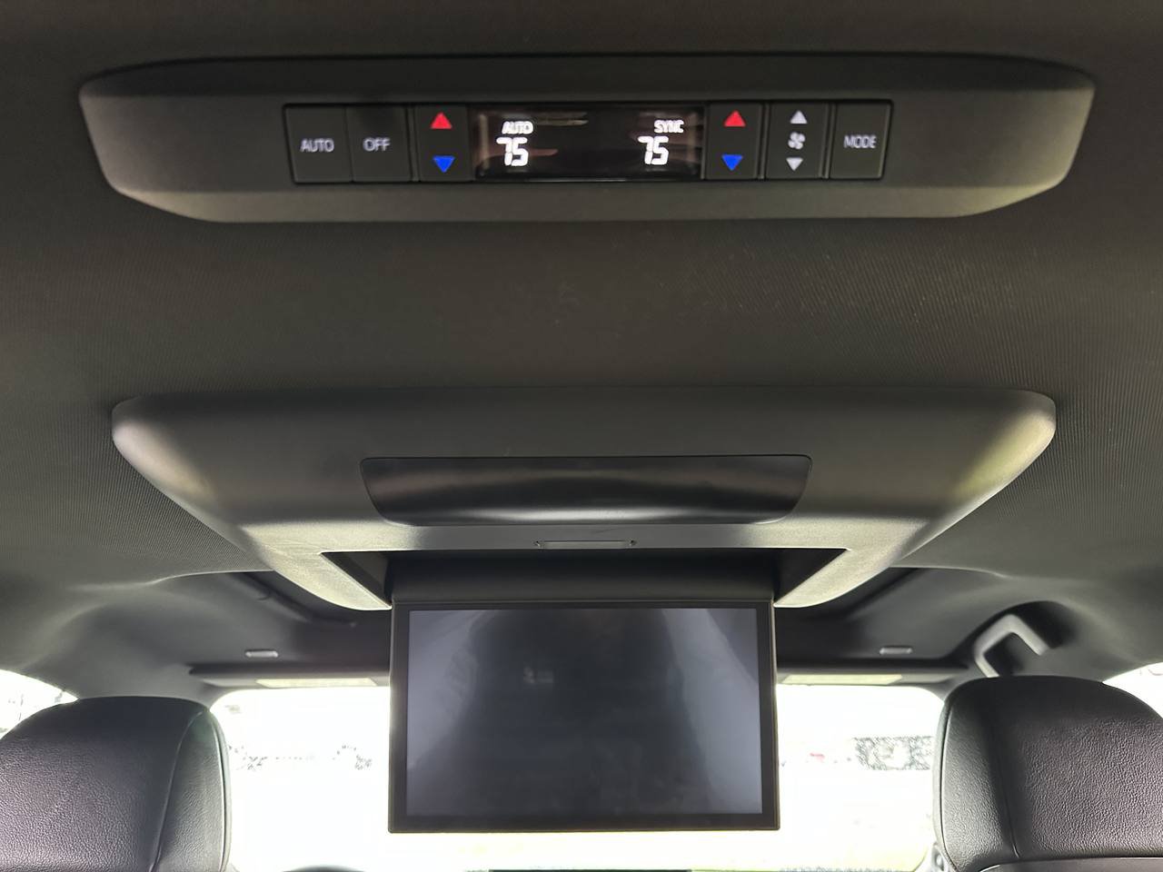 Used 2026 Toyota Sienna XSE AWD/4WD image 50