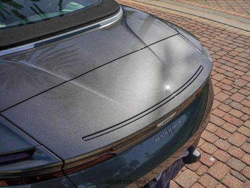 Used 2020 Aston Martin DB11 Volante image 78