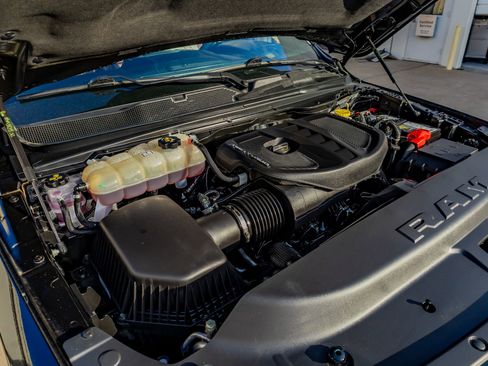 Used 2025 RAM 1500 Limited image 41