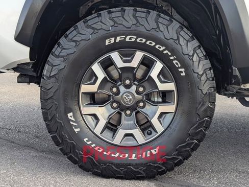 Used 2019 Toyota Tacoma TRD Off-Road image 31