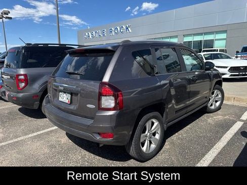 Used 2015 Jeep Compass Latitude AWD/4WD image 4