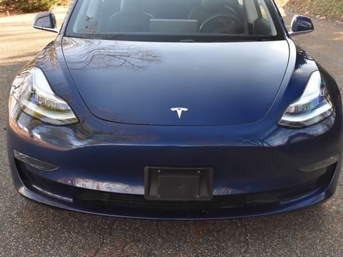 Used 2018 Tesla Model 3 Long Range image 13