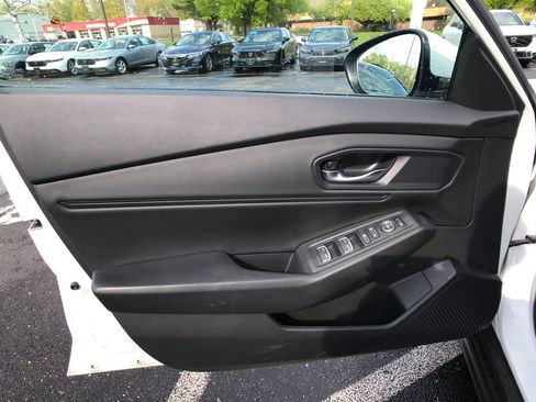 Certified 2024 Honda Accord EX image 16