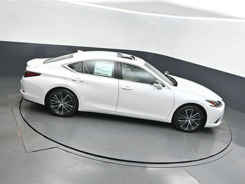 New 2025 Lexus ES 350 w/ Premium Package image 35