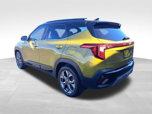Used 2024 Kia Seltos S AWD/4WD image 3