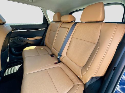 Certified 2025 Kia Seltos EX w/ EX Sunroof Package FWD image 28