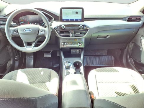 Used 2020 Ford Escape SE image 12