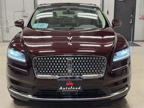 Used 2022 Lincoln Nautilus Reserve w/ Equipment Group 201A AWD/4WD image 2