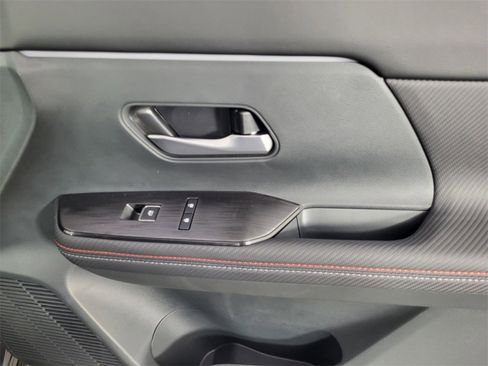 New 2026 Nissan Kicks SR w/ SR Premium Package image 16