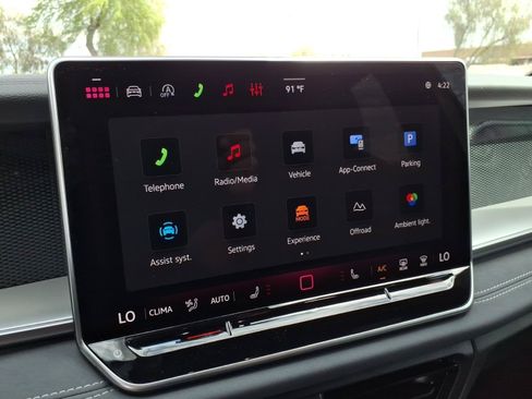 New 2026 Volkswagen Tiguan SE R-Line AWD/4WD image 16