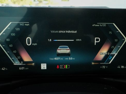 Certified 2023 BMW i4 eDrive35 w/ Premium Package RWD image 21