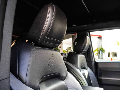 Used 2021 Ford Bronco Black Diamond image 26