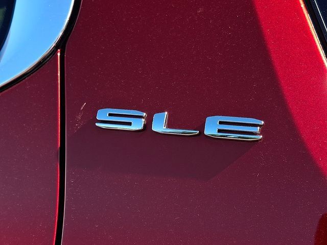 Used 2023 GMC Acadia SLE w/ Driver Convenience Package AWD/4WD image 33