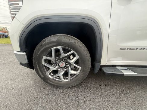 Used 2023 GMC Sierra 1500 SLT image 10