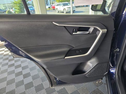 Used 2025 Toyota RAV4 XLE image 36