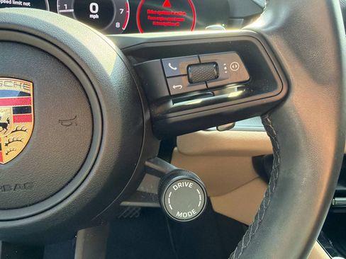 Certified 2024 Porsche Cayenne AWD/4WD image 52